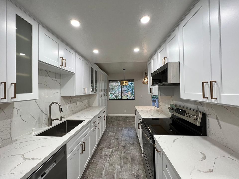 1st image of 20800 4th St APT 6