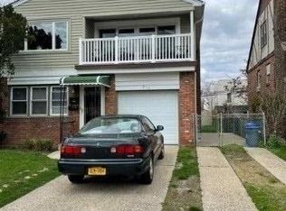 317 E Olive St, Long Beach, NY 11561