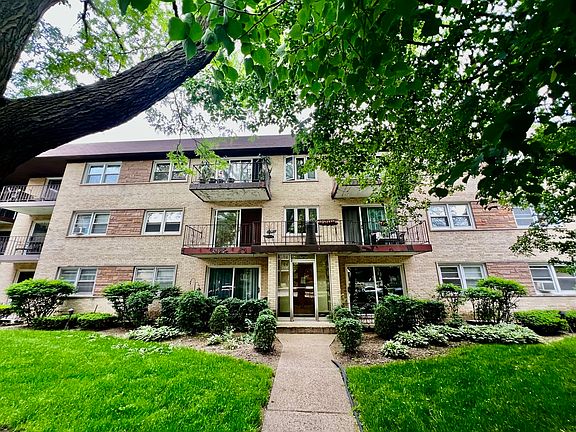 2nd image of 5210 N Delphia Ave Unit 205