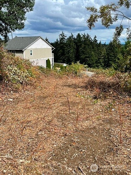 3rd image of 1653 &1657&1649&1645 Sound Ridge Drive