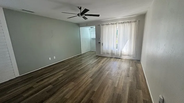 4562 Adair St — Photo 12