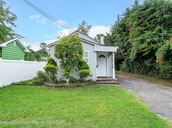 520 Pine Street, Lakehurst, NJ 08733