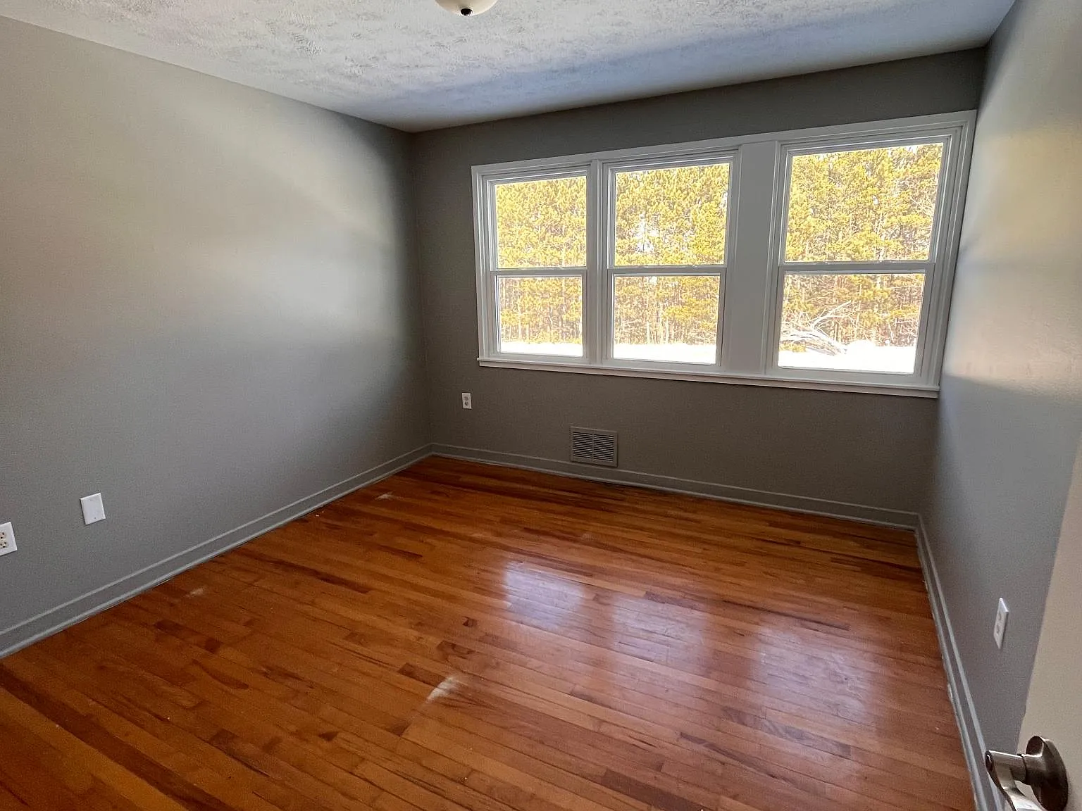 2 bed, 900 sqft, $895 — Photo 4