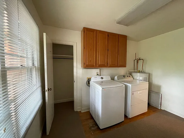 106 Silver Bluff Rd — Photo 8