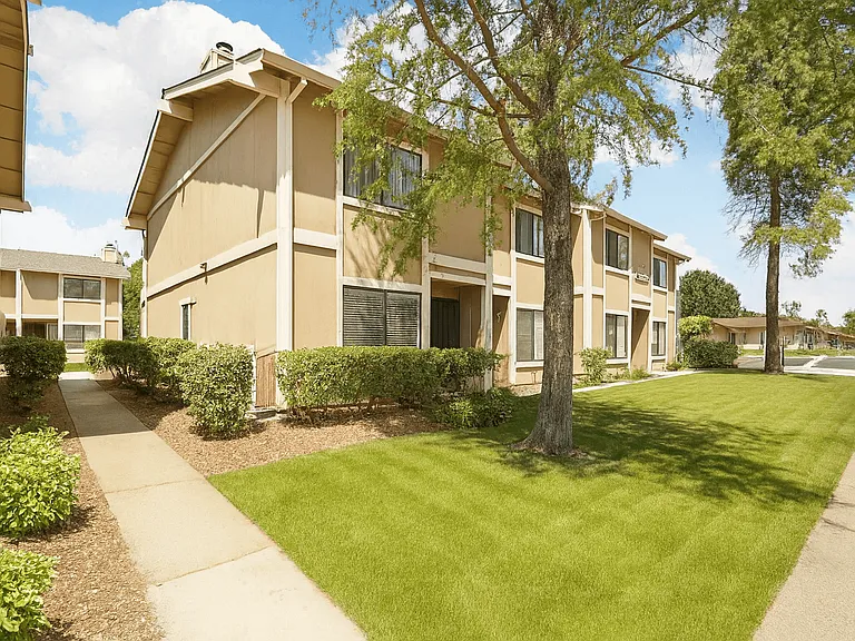 Pinewood Condominiums