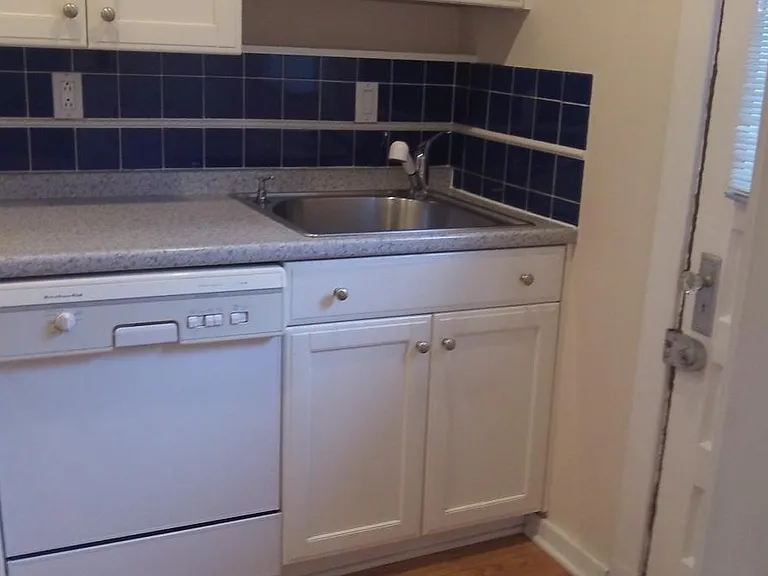 5552 Beacon St — Photo 5