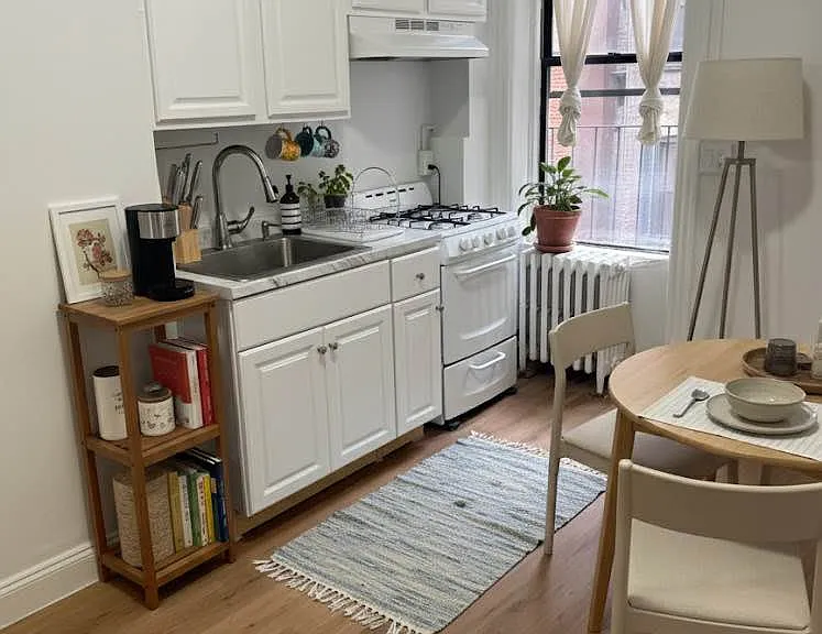1490 1st Ave #3A — Photo 3