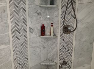 29108 Dover Ave, Warren, MI 48088