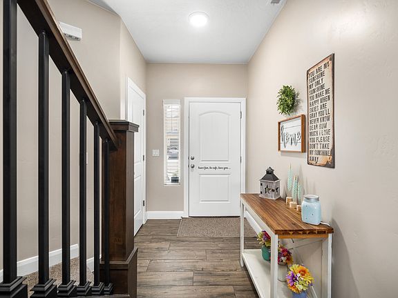 4th image of 1001 W Curly Hollow Dr #8