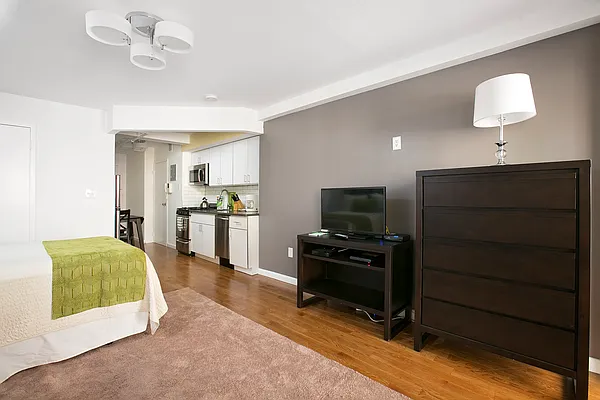 Rented by Think Properties | media 16