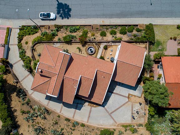 4th image of 4080 Park Vista Dr