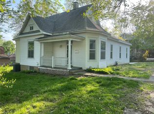 422 Saint John St, Greenville, IL