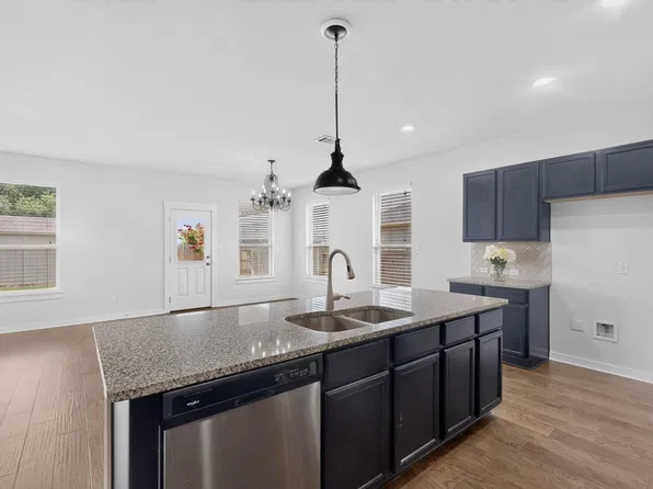 224 Trellis Blvd, Leander, TX 78641