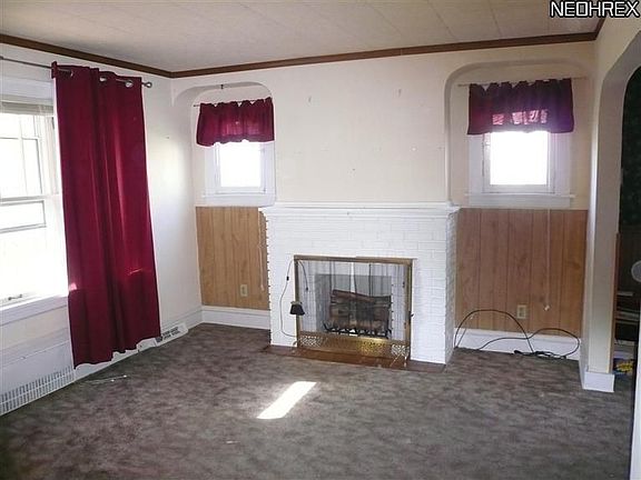 2nd image of 1887 Newton St