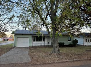 1680 1st Ave W, Horton, KS 66439
