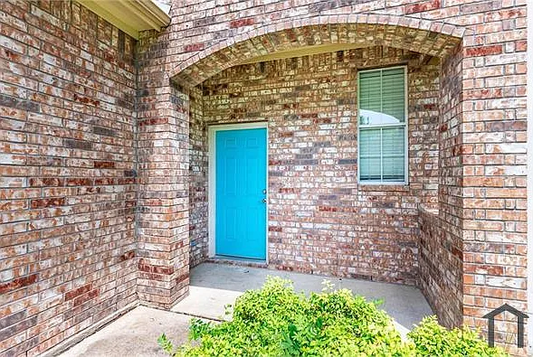 3 bed, 1350 sqft, $1,499 — Photo 2