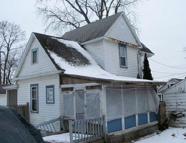2nd image of 8 Barringer St