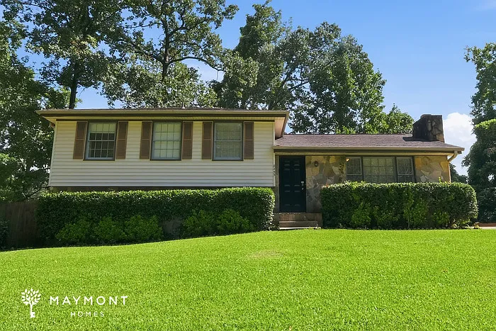 8455 Magnolia Dr — Photo 1