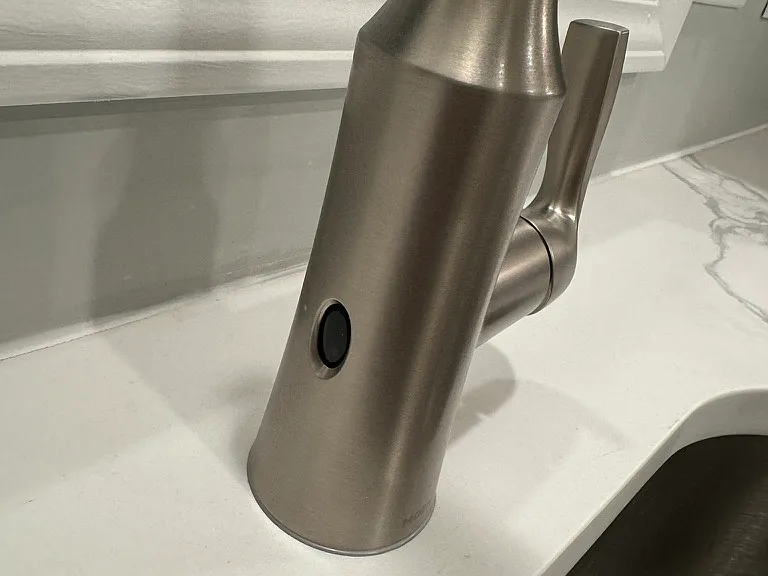 sensor goose neck faucet