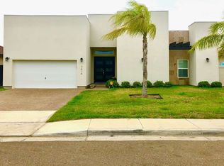 7414 Thomas Harris Dr, Laredo, TX 78041