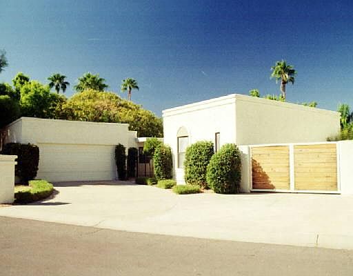 1st image of 228 W CANTERBURY Drive
