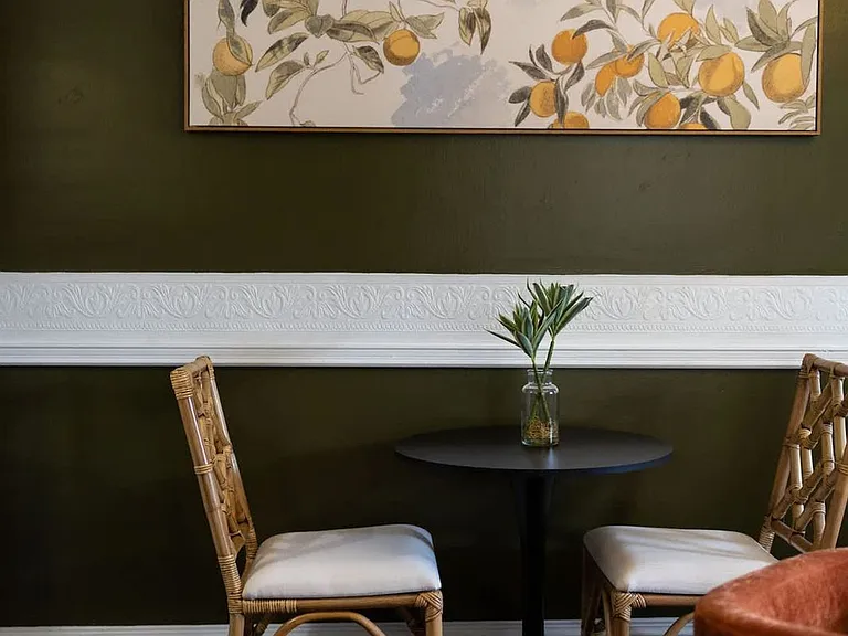 Building's Lounge