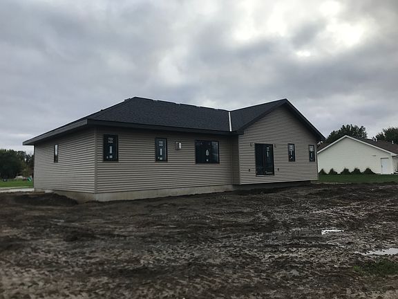 3rd image of 707 E 8th St