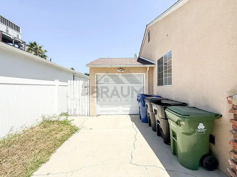RIVERTON — Photo 47