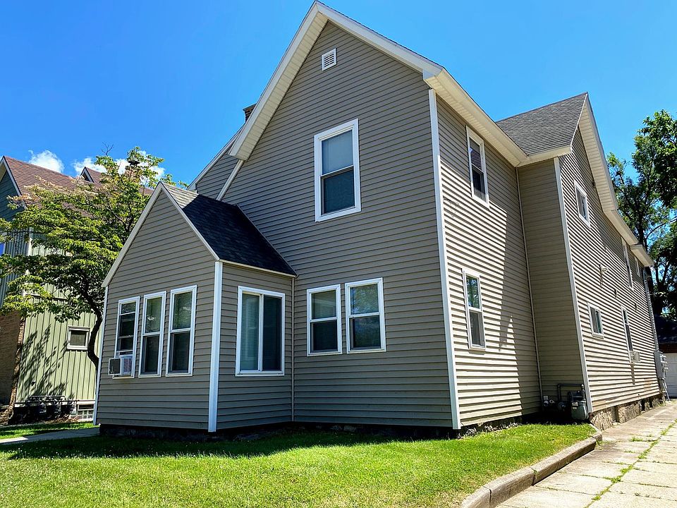 1st image of 116 Caledonia St NE APT 4