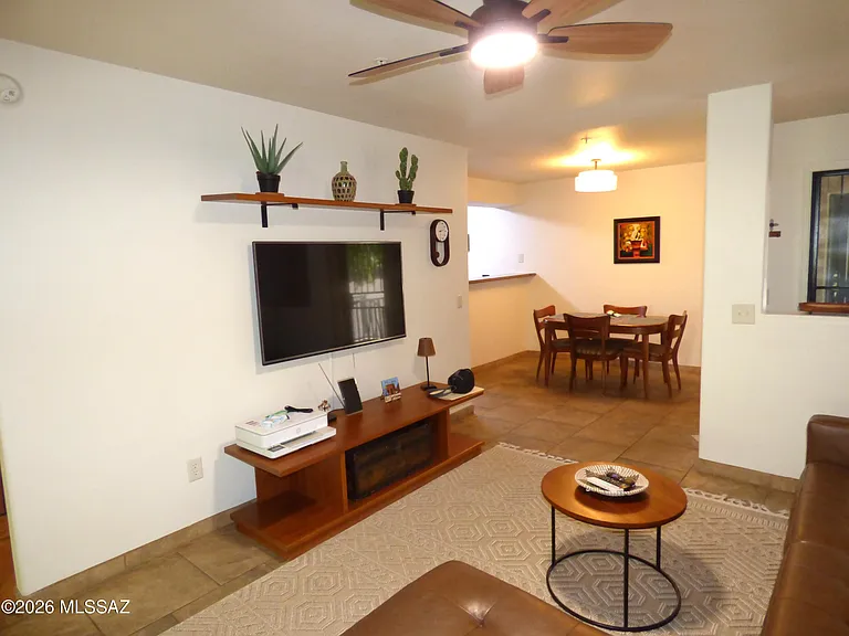 5751 N Kolb Rd #5208 — Photo 5