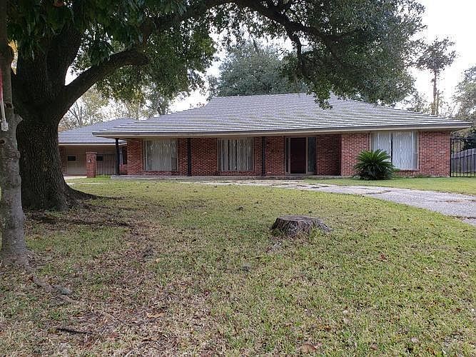 1st image of 8130 De Leon St
