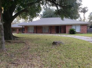 8130 De Leon St, Houston, TX 77061