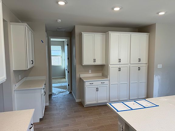 3rd image of 3510 S Elliott Way