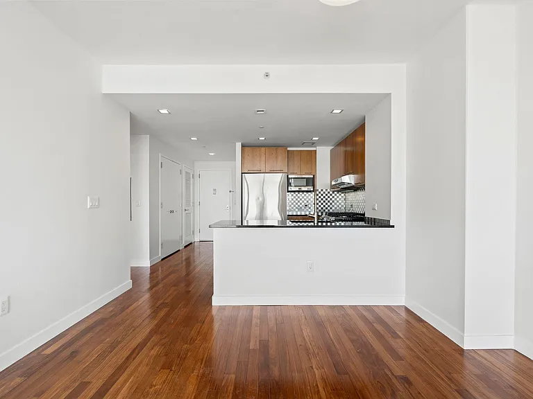 25 Hudson St #805 — Photo 13