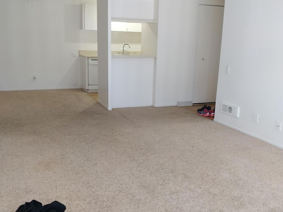 1st image of 500 Palm Ave APT C