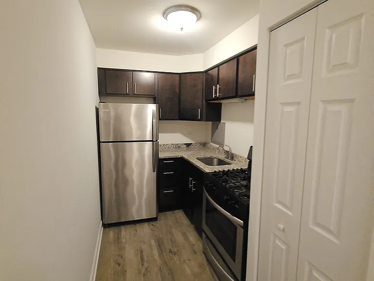 6211 N Kenmore Ave #507 — Photo 4