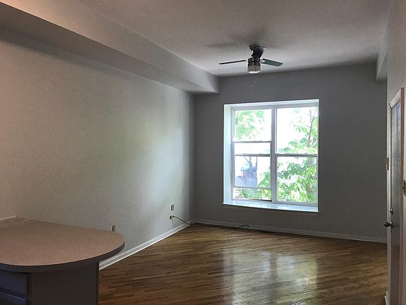 2nd image of 1828 W Ellen St #2
