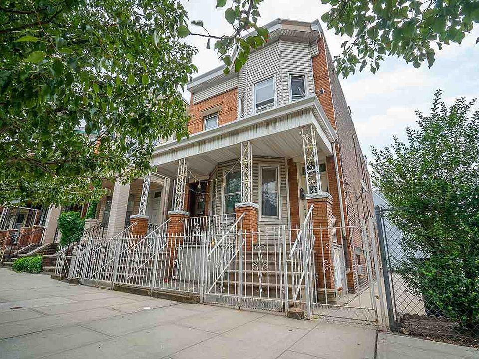 1st image of 2100-2104 New York Ave