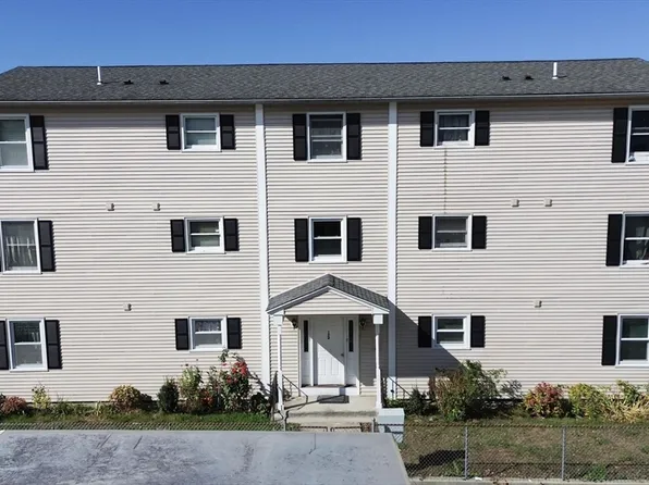 170 Perry Ave APT 1B, Worcester, MA 01610
