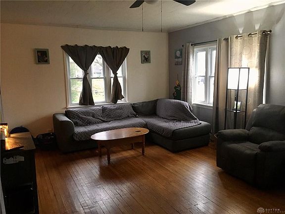 5th image of 229 Lafayette Ave