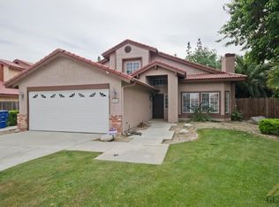 7901 Cold Springs Ct, Bakersfield, CA 93313
