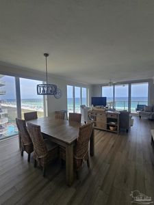 8477 Gulf Blvd APT 601, Navarre, FL, 32566