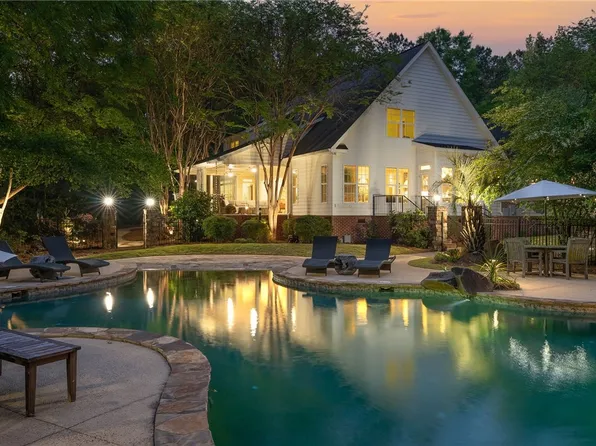 2210 Wrights Mill Rd, Auburn, AL 36830