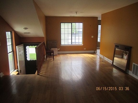 5th image of 1015 Westchester Cir