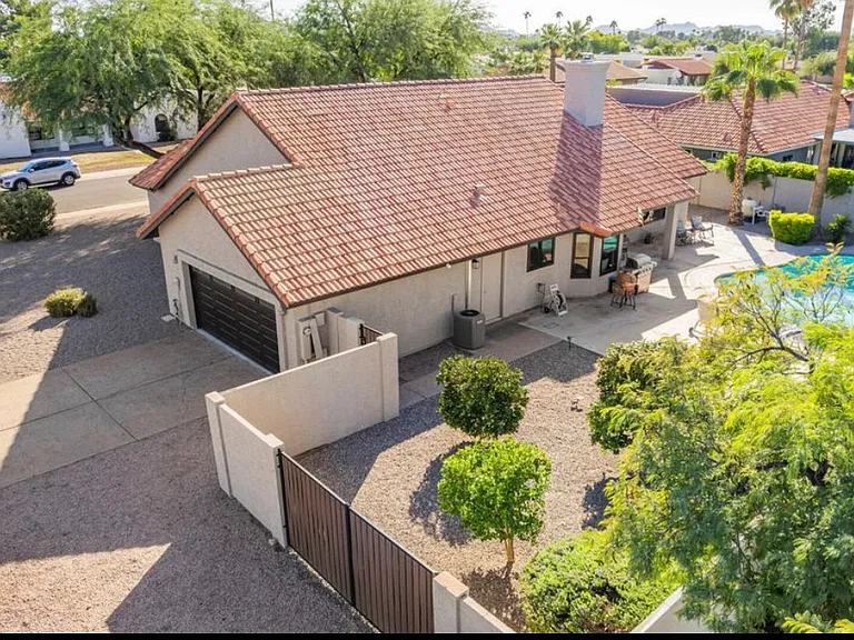 6030 E Winchcomb Dr — Photo 27