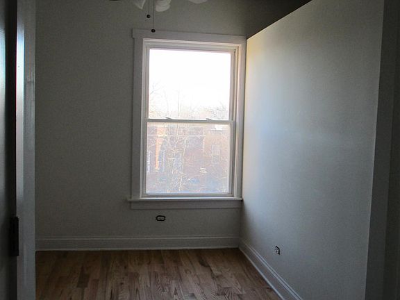 5th image of 4730 N Whipple St APT 3B