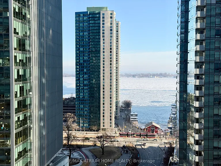 14 York St #1501 — Photo 14