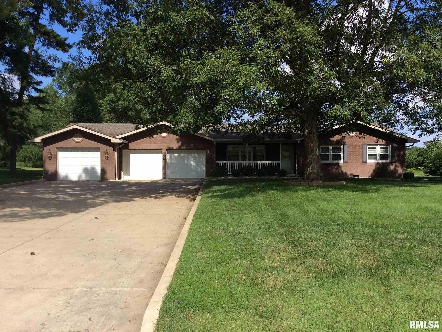 1508 N Main St, Dix, IL 62830 Zillow