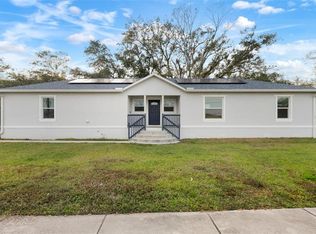 902 W Alsobrook St, Plant City, FL 33563
