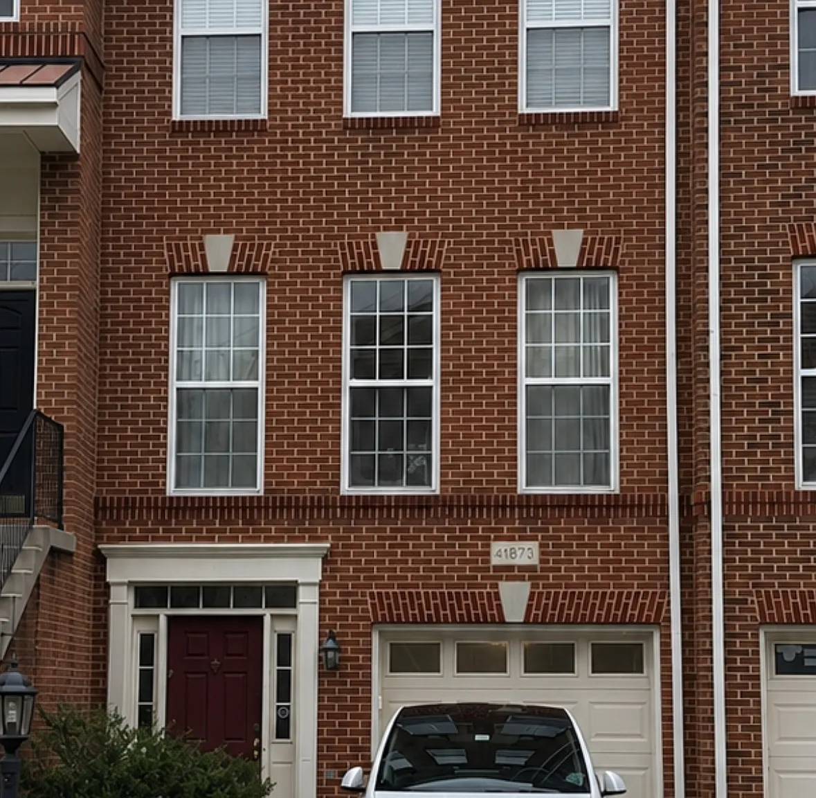 4 bed, 1566 sqft, $2,985 — Photo 1